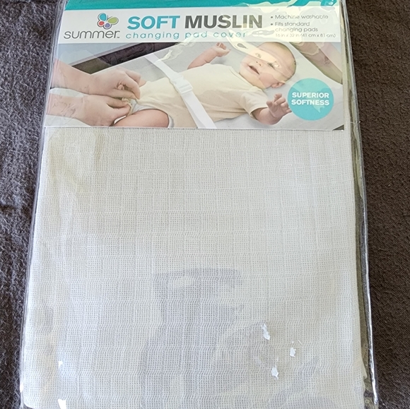 Muslin soft changing pad cover fits 16x32 in. NWT 2 peice lot - Picture 2 of 6